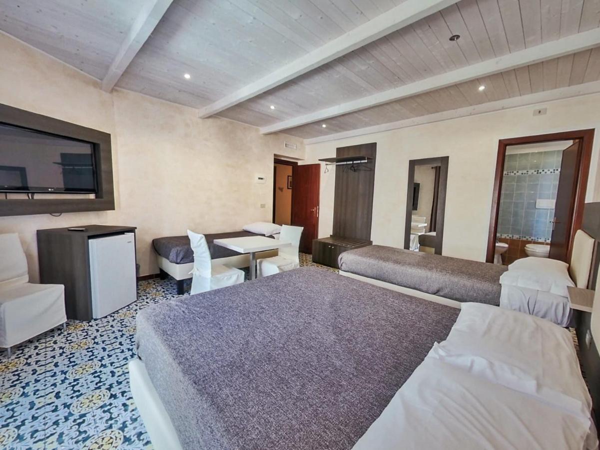Kunesias B&B Cinisi Ngoại thất bức ảnh