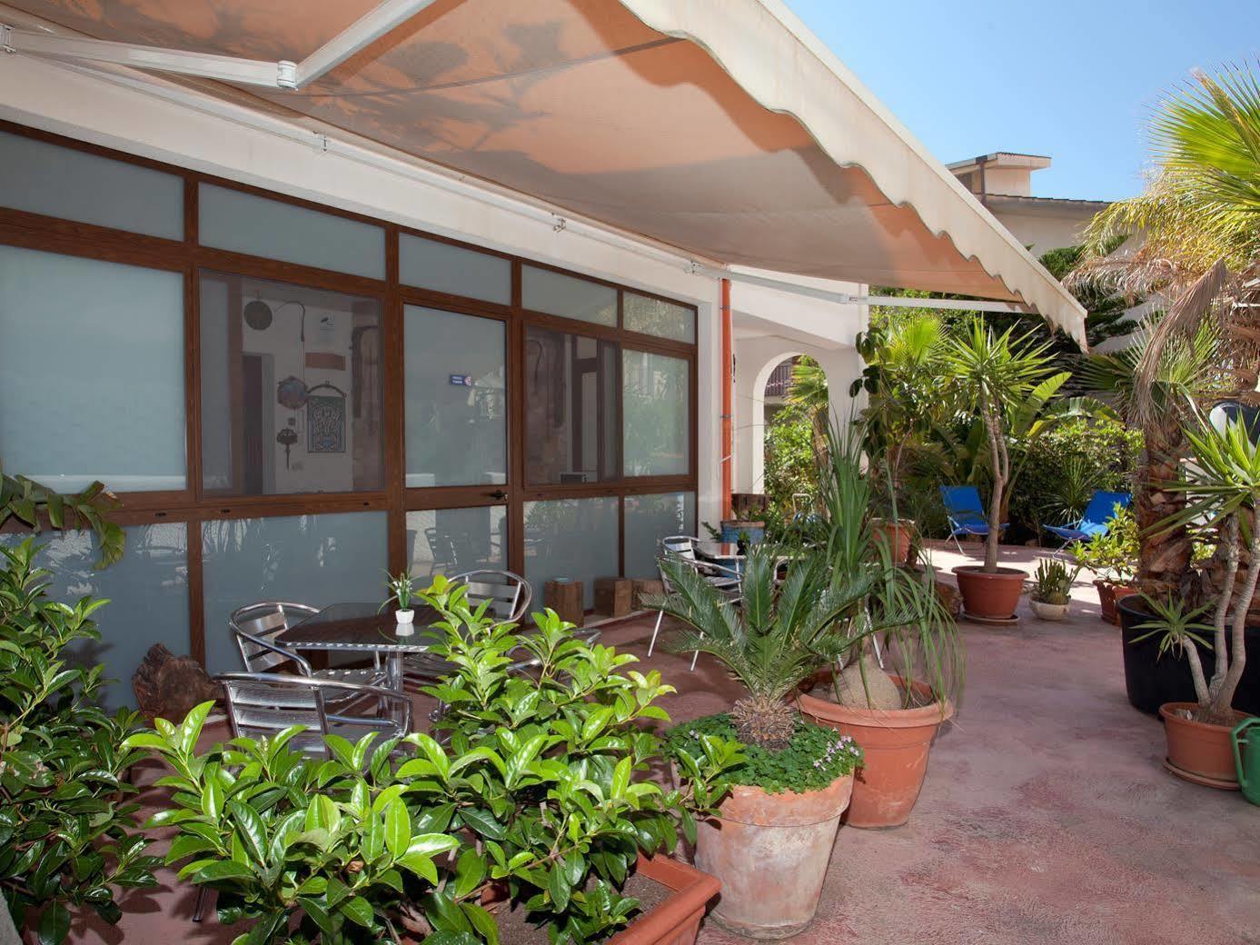 Kunesias B&B Cinisi Ngoại thất bức ảnh