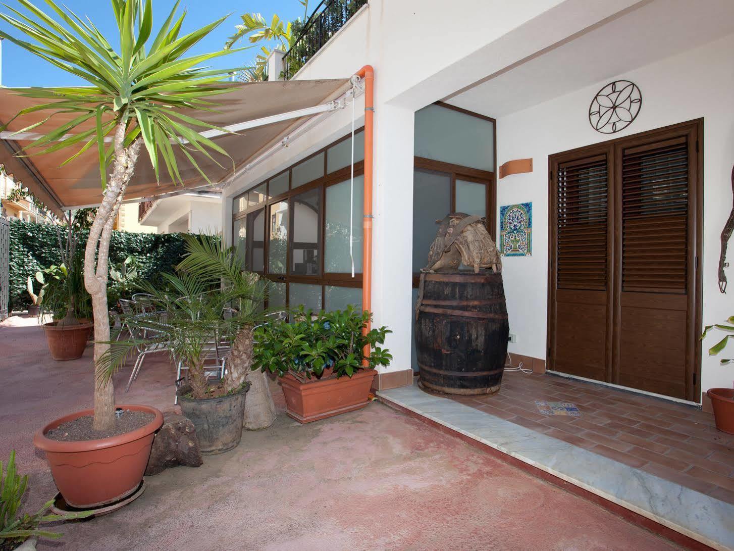 Kunesias B&B Cinisi Ngoại thất bức ảnh