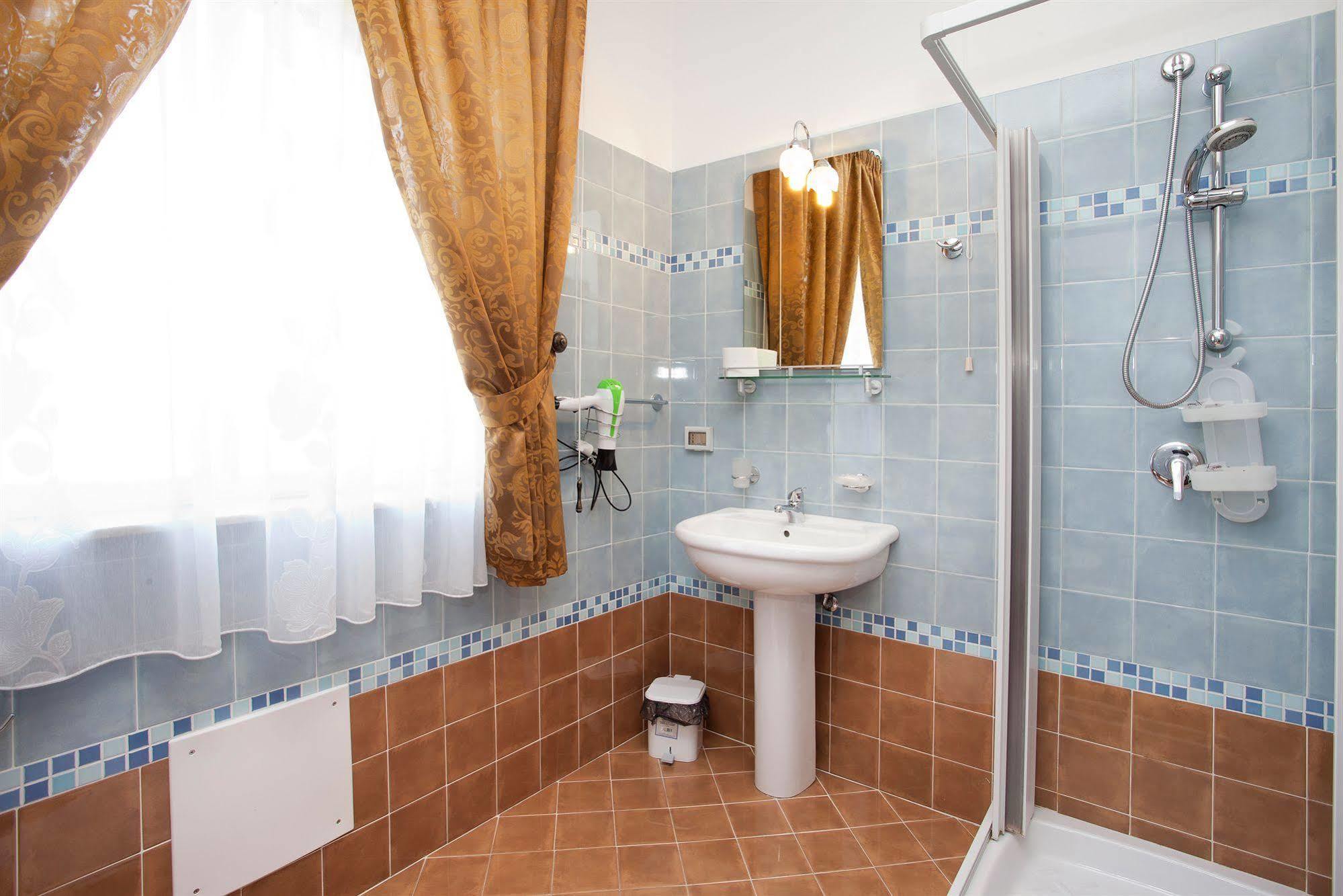 Kunesias B&B Cinisi Ngoại thất bức ảnh