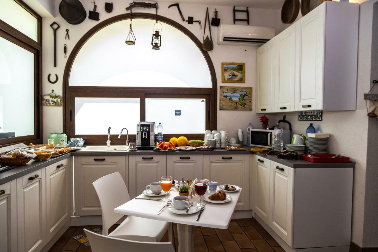 Kunesias B&B Cinisi Ngoại thất bức ảnh